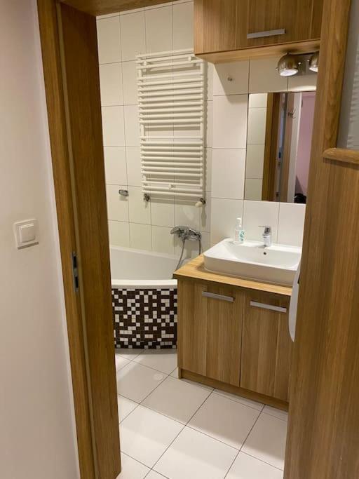 Spacious Apartment, Metro Gdansk, Zoliborz Apartament Warszawa