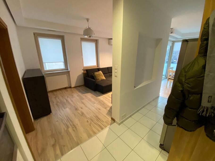 Apartament Spacious Apartment, Metro Gdansk, Zoliborz *